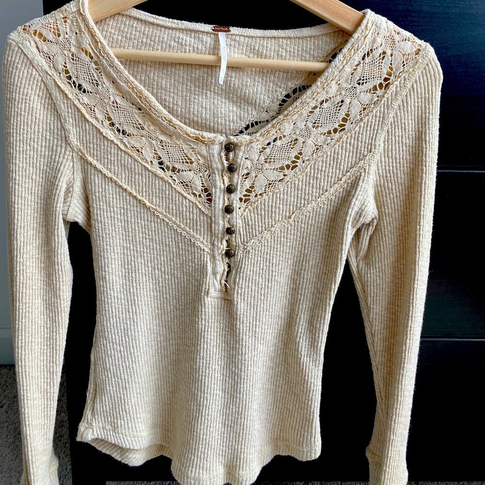 Free People, Cream princess neckline. Size Small